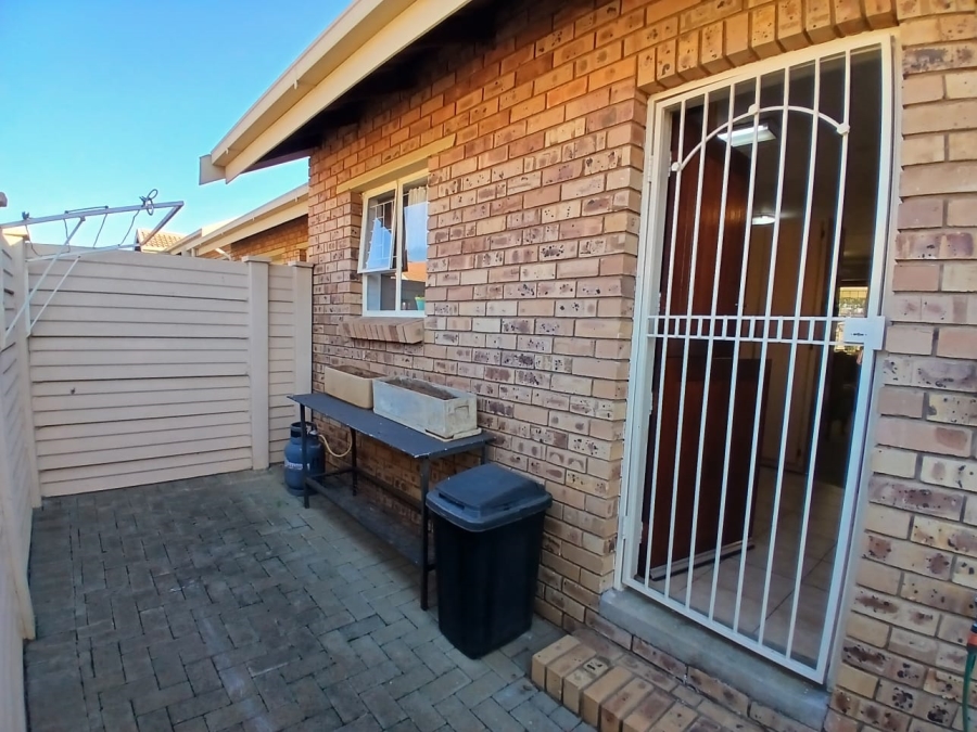 3 Bedroom Property for Sale in Uitsig Free State